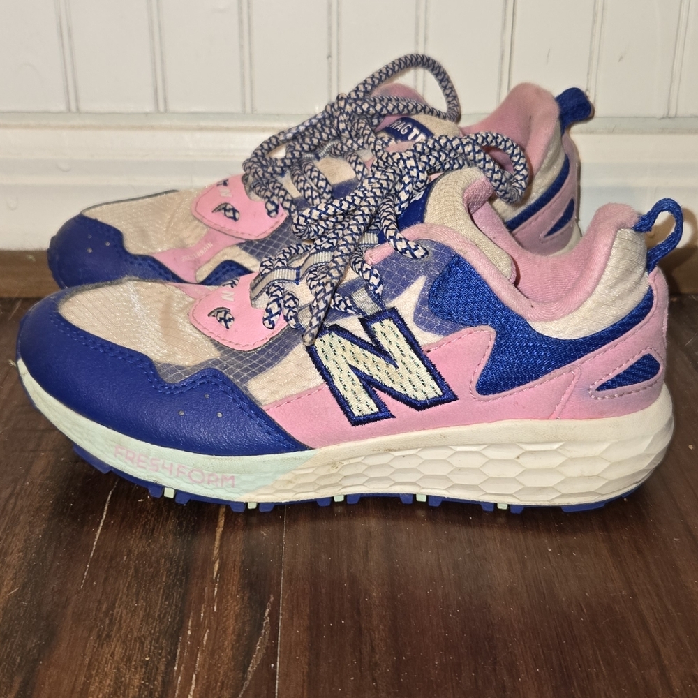 EUC New Balance kids small 13.5